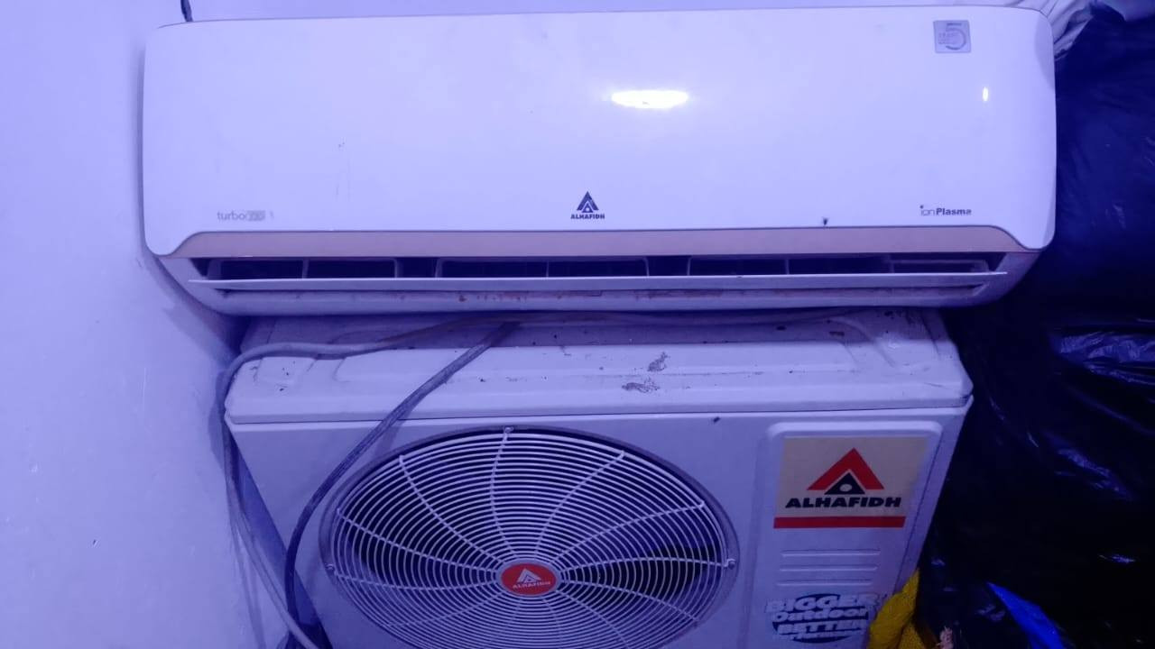 السلام عليكم سبلت للبيع رادله بس بواري وغاز سبلت جديد نضيف السعر 250 المكان البصره ابو الخصيب حمدان التواصل واتساب شريحه ع رقم ***********
