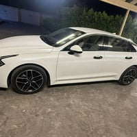 K5 موديل 2024 خليجي  ماشيه 88 الف كيلو السياره موصفات معروفه محرك 2500...