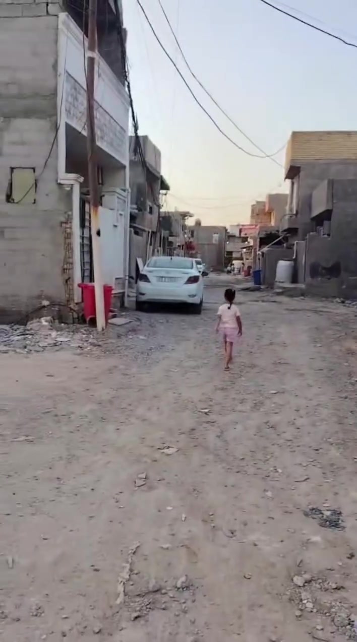 بيت مساحه 50متر  البيت جديد خدمات كامله العنوان الزعفرانيه شارع الكهرباء0دورالشرطه.قرب مولدت المصري   السعر 45 وبي مجال طابو زراعي سند 25 وكاله ام الصوره للاستفسار الاتصال ***********  التفاصيل بالفيديو
