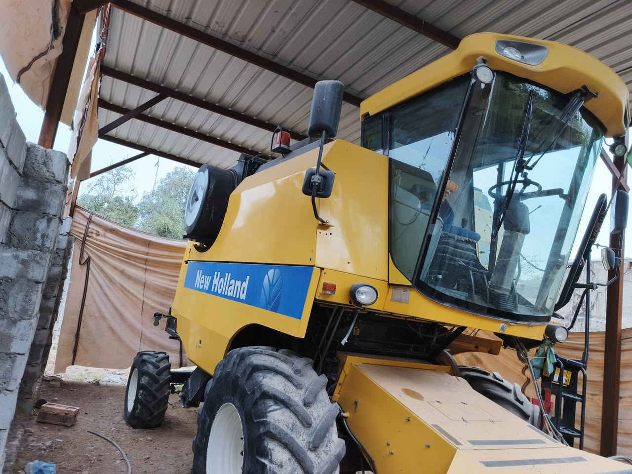 للبيع نيوهلند 4050قايش موديل 2019كفاله عامه رقم سليمانية مشتغله 2600  مكان النجف للاستفسار ***********
