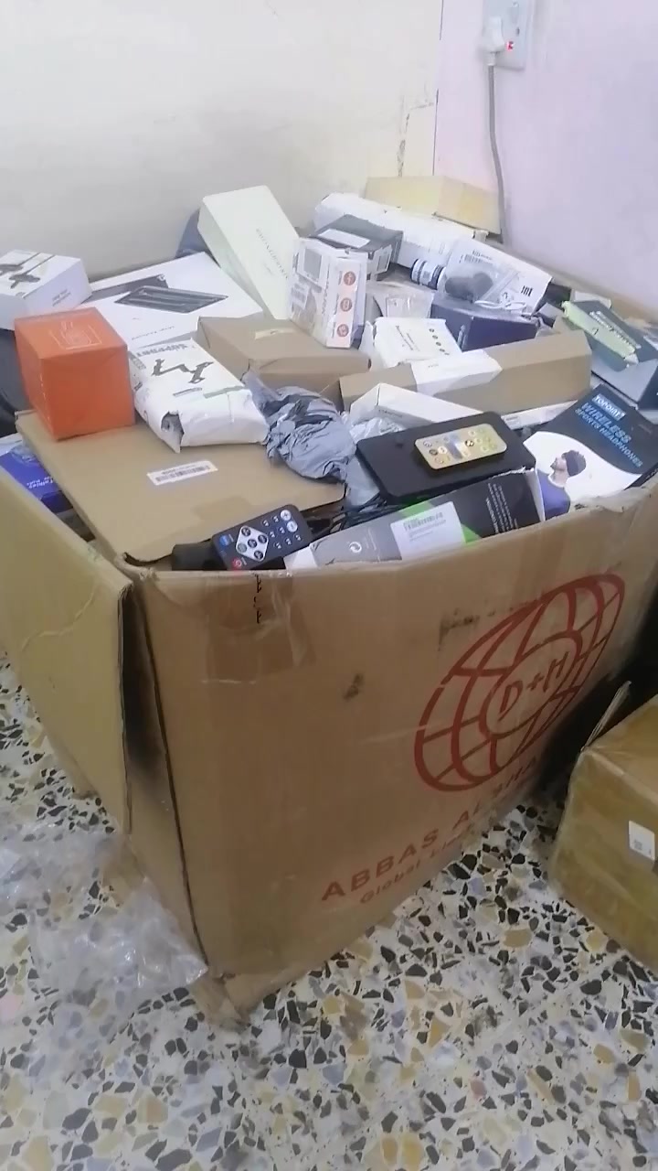 شلعه بيها خير من الله وعندي كرسي نفخ وكرسي كيمنك  وعندي خلاطات وطابعه كامله هيه والألوان وغراضها للبيع كلهن


**إذا كنت صاحب هذا الإعلان وتريد حذفه لأي سبب، رجاءا أرسل رسالة إلى الدعم الفني**