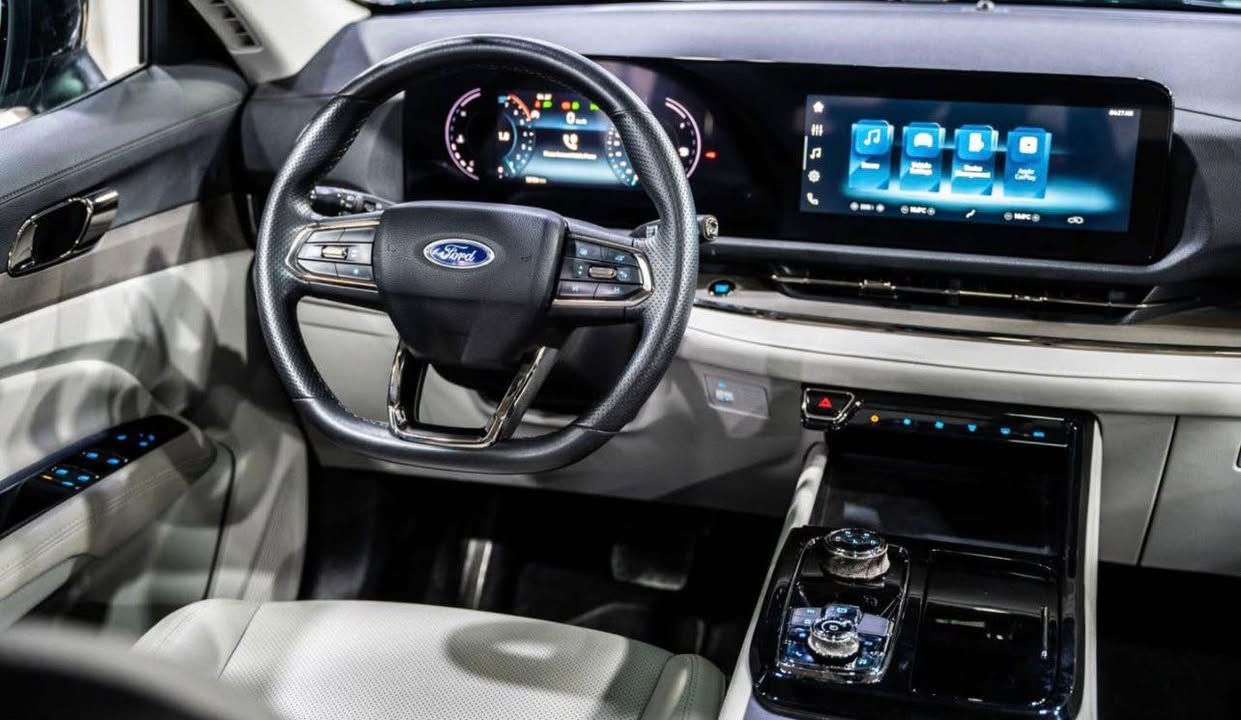 فۆرد تێریتۆری ٢٠٢٤

بۆ زانینی نرخ 
لایکی پەیج بکە و کۆمێت بکە نرخت پێدەگات 

مۆدێلی Trend
مەکینەی ١.٨ تۆربۆ
ڕەنگ: ڕەش
٣٤ هەزار کیلۆمەتر ڕۆیشتووە
٥ ساڵ گارانتی کۆمپانیای القاصد
چوونە ژوورەوەی زیرەک (دخول ذكي)
پانۆراما
کورسی چەرم سپی
لایت زێنۆن

سەیارەکە لە هەولێرە 

ژمارەی خاوەنی 
***********
_________

فورد تيريتوري ٢٠٢٤

لمعرفة السعر
سوّي لايك للصفحة وعلّق ويوصلك السعر

موديل Trend
مكينة ١.٨ تيربو
اللون: اسود
ماشية ٣٤ الف كيلومتر
٥ سنوات ضمان شركة القاصد
دخول ذكي
بانوراما
كشن جلد ابيض
لايت زينون

السيارة موجودة في اربيل 📍

رقم المالك
*********** 📞
