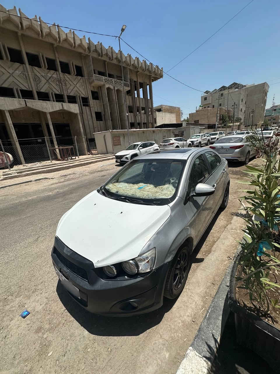 السلام عليكم 
سونك للبيع مديل ٢٠١٢ وارد خليجي رقم بصرة انكليزي باسمي محور كير ومحرك كورلا مكانها بالتنومه كردلان السعر ٤٥ وبيها قليل مجال 
للاستفسار 
0770 739 3927
