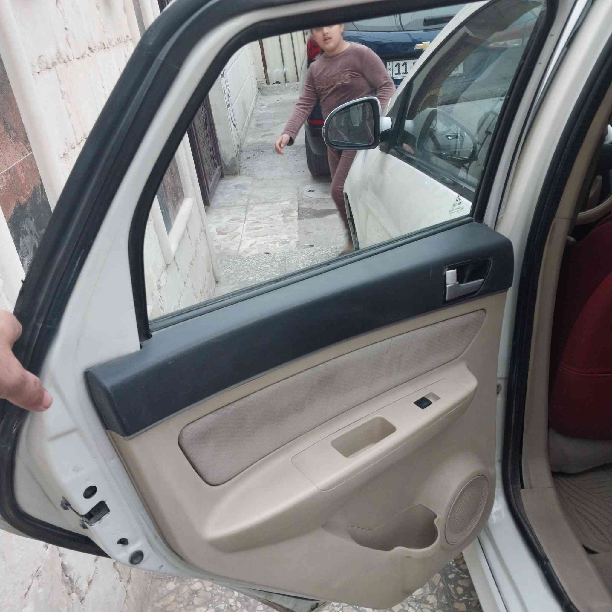 السلام عليكم ورحمة الله
بايك A115  موديل 2015 
ماشيه ١٥٤ كيلو متر
كير مكينه بلا مكفولات تبريد ثلج
سنويه بأسمي ل 2030 رقم انكليزي بغداد وبأسمي
بيه صبغ باب وجاملغ خلفي السائق
مكاني بغداد الغزاليه *********** 
السعر 64 وبيه شي بسيط
