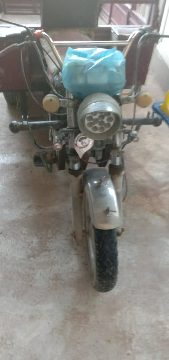 ستوته البيع موديل ٢٠١٦ أي عيب مابي شرط شغل سعر ٩٠٠بيه مجال قليل***********
