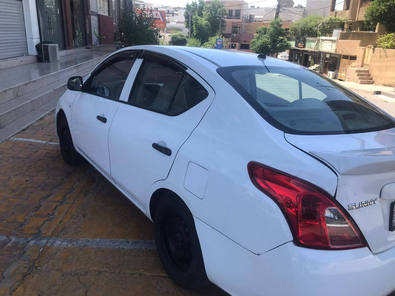 نیسان لاکشمیبای هندی مۆدێل 2019 گێڕ ئۆتۆماتیک ڕەقەم هەولێر دوو پارچە و دۆسەیەک بۆیاخ و تۆزێ ناو گرتنی هەیە گێڕ و مەکینە و تەبرید و تەحویل و غەرامە بە شەرت نرخی 80 گەڵا و معامەلە شوێن سلێمانی 
***********
***********
کۆڕەک واتساپی هەیە 

نيسان صني هندي موديل 2019 گير اوتوماتيك رقم اربيل بيها قطعتين و دوسة صبغ و شوية دواخل گير و مكينه وتبريد وتحويل و الغرامه بشرط السعر 80 و مجال المكان السليمانيه والتصال على هذا الارقام الي مسجله فوك والكورك بي واتساب
