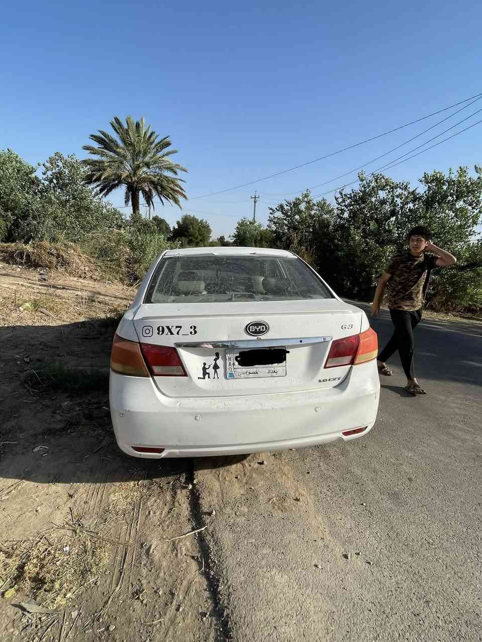 السلام عليكم BYD G3 2015 كير محرك شغال  سيارة بسم شركة بيهة خطاء برقم الشاصي بل حاسبة يرادله تعديل بس تدز كتاب لل مرور  يعدلون الرقم ياله تكدر تحولهة بسمك سيارة مسددة مصرف ابيعلك هل موجود لو حتة ما تحولهة هم تفيدك تشتغل بيهة علا باب الله احسن من السايبة سعر 25 ورقة وبيهة مجال لل تواصل علا هاذ الرقم ***********
