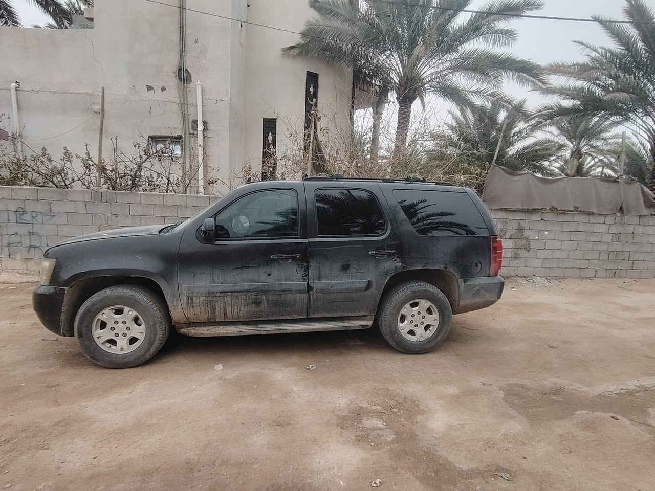 السلام عليكم تاهو مديل 2008 ادوات فول مواصفات LTZ بدون كص  مكينه وكير في حاله جيده حداديه تبريد شغال موصفات سياره فتحه بل تنته وشاشه اماميه  وشاشه بل تنته الخلفيه كشنات كهربائية  وبعد بيه موصفات السعر 60 وبيه مجال قليل مكان كربلاء  ***********  بيع فقط بدون مراوس
