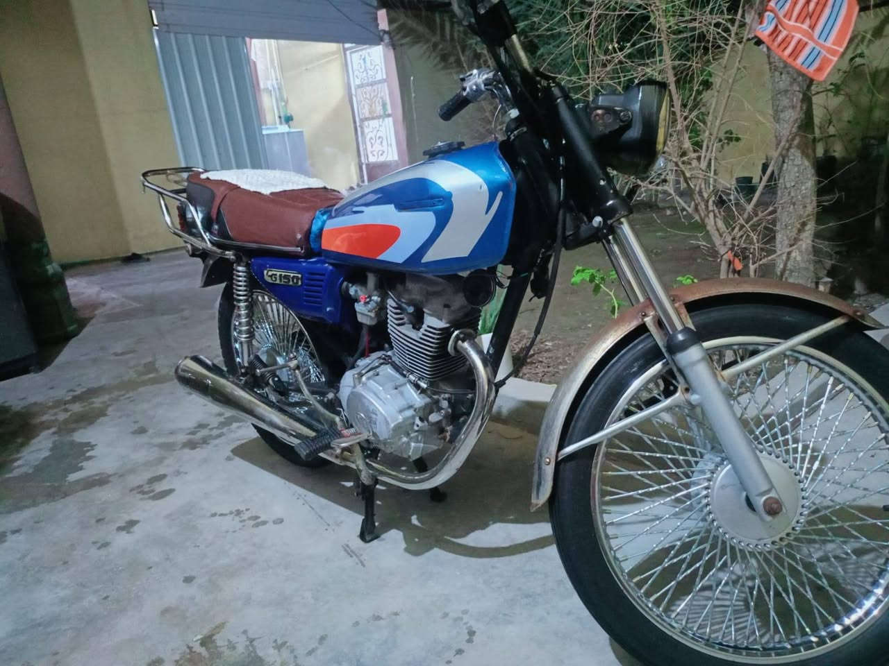 السلام عليكم
دراجه اربعه كير للبيع

سعر 250وبي مجال

+9647736681041


**إذا كنت صاحب هذا الإعلان وتريد حذفه لأي سبب، رجاءا أرسل رسالة إلى الدعم الفني**