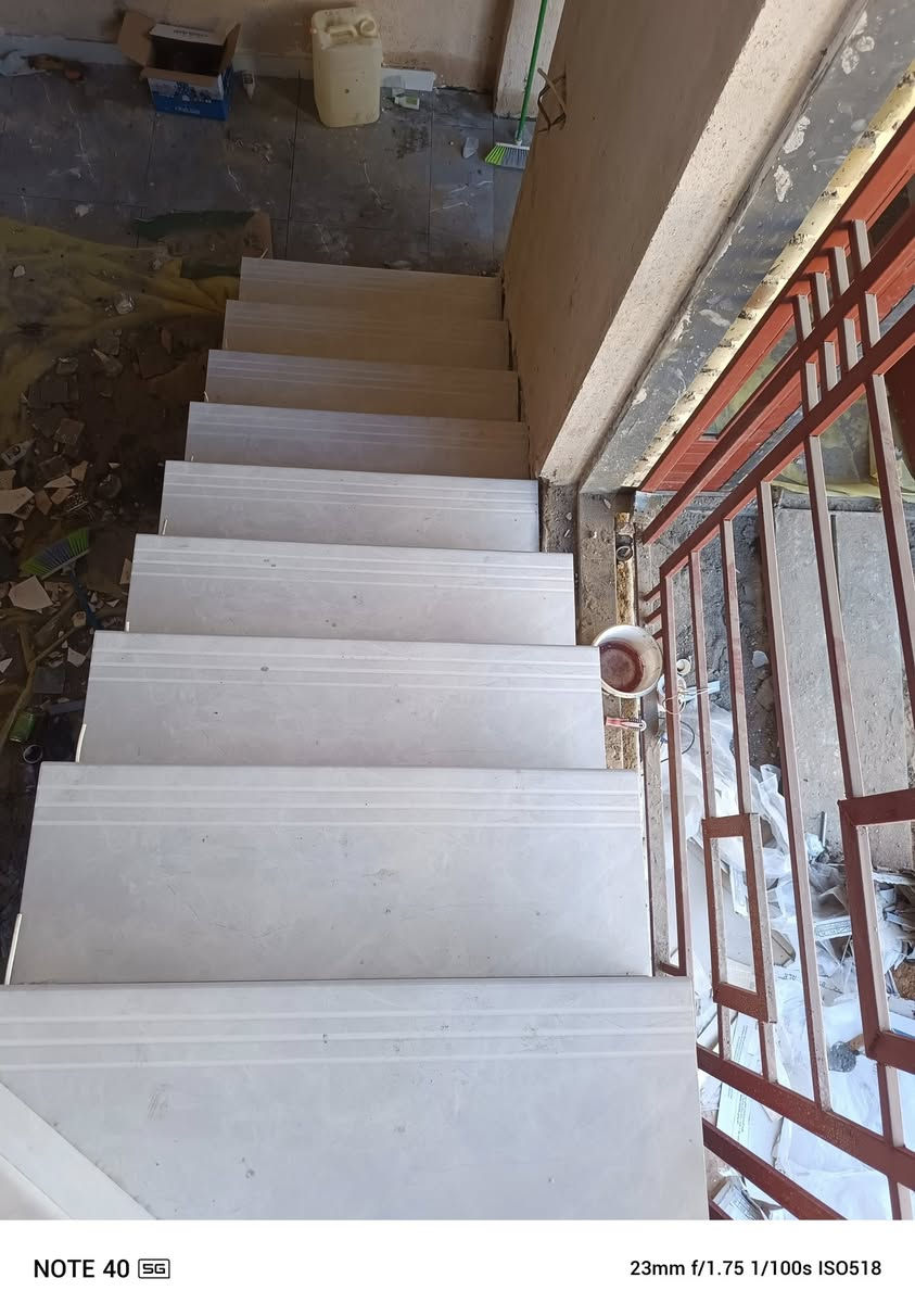 ااسلام عليكم كادر عمل سيراميك متفرغ حاليا عمل جميع انواع السيراميك  مرمر ارضي جداري لوح عمل ماده وخبط للتواصل 

***********
