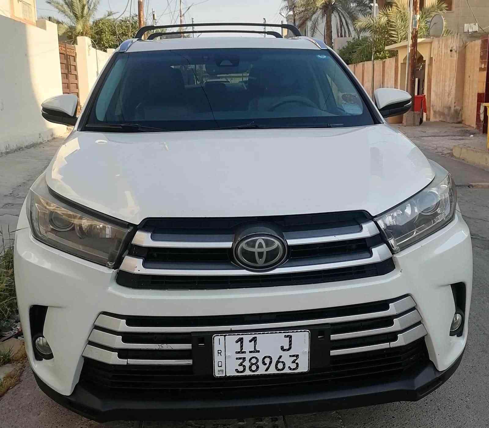السلام عليكم

تويوتا هايلندر 2019  AWD  XLE  
رقم بغداد سنوية جديدة
تايرات نيكسون جديدة
السياره فور ويل درايف
 رادار 

نقطع عمياء 

مثبت سرعة 

محرك 6 سلندر 3500 

فتحة سقف

جلد 
 
كشنات كهرباء 

كشنات تدفئة 

بردات ابواب 

جنطه كهرباء 

ويل كروم 
7 راكب 

كشافات 

تحكمات مقود 

شاشة - كامرة 

بصمة ترحيب  

ماشية ١٩١ الف كيلو 

بدون أيرباك
الضرر الجاملغ اليمنى واليسرة
للاستفسار اكثر 

***********
