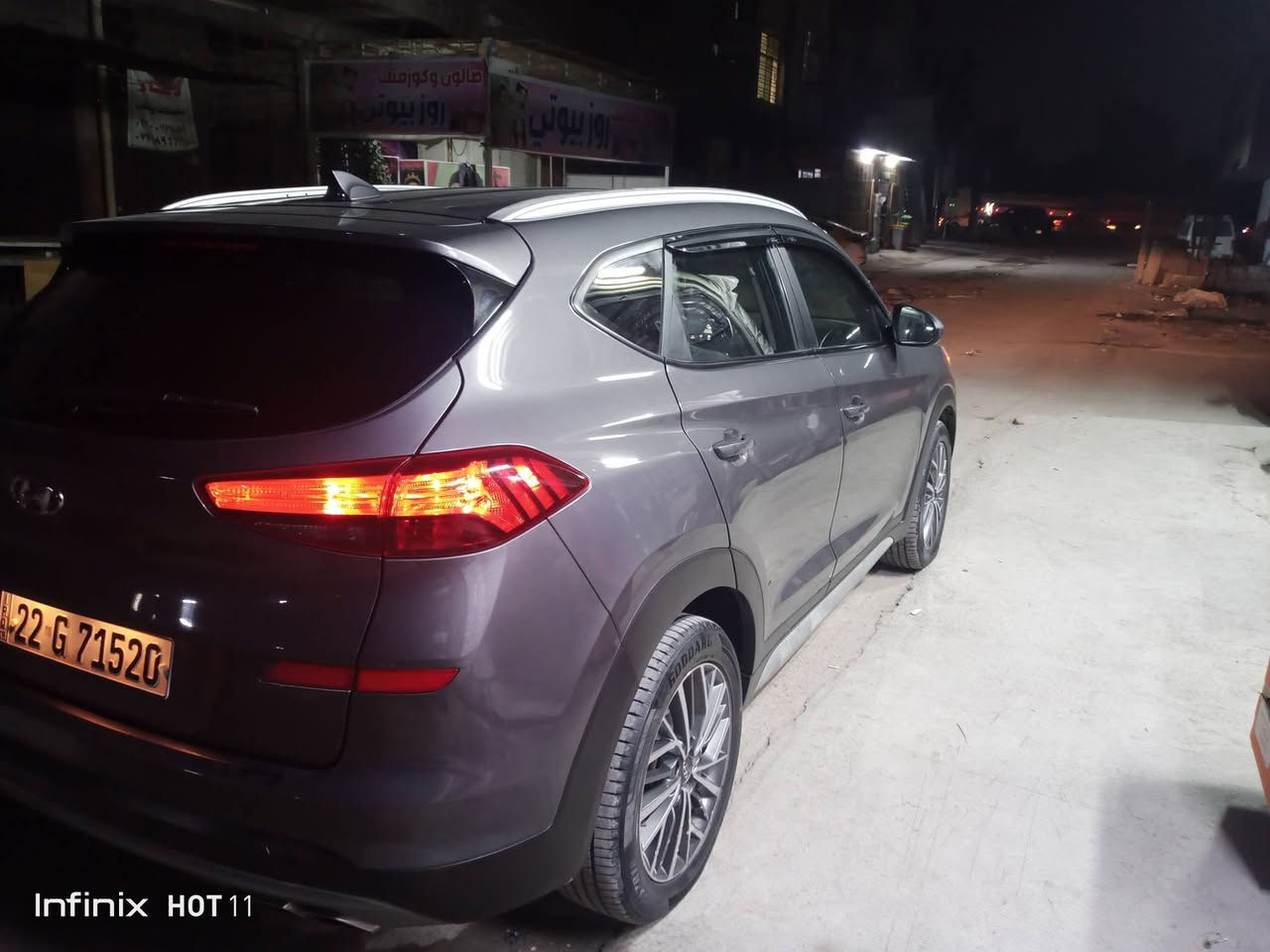 السلام عليكم
للبيع هيونداي توسان مديل 2020 وارد امريكي رقم اربيل السيارة كما موضح حادث جاملغ وشويه باب من جوه ومصلحات نفسهن ليبل واحد السيارة بدون تبديل ماشية 65 مواصفات بصمه رادارات مري تحديد ومثبت مسار كشن كهرباء مع تدفئة كشنات وشاشه حجم جبير 

السيارة نضيفه خير من الله استخدام بسيط تخم تاير جديد بانزين كله محسن محرك 2400

السعر 180 وبيها مجال للشراي 
مكان بغداد 
***********
