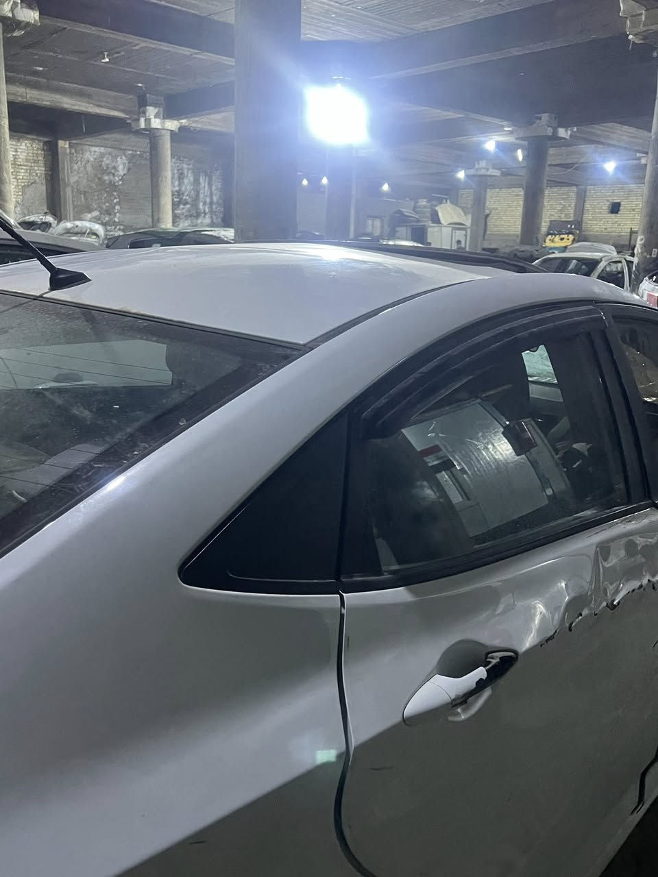 السلام خلاص عليكم للبيع اكسنت 2017 خليجي محرك 1600 فول مواصفات  بلو  رقم أربيل جديد مميز بغداد ***********
