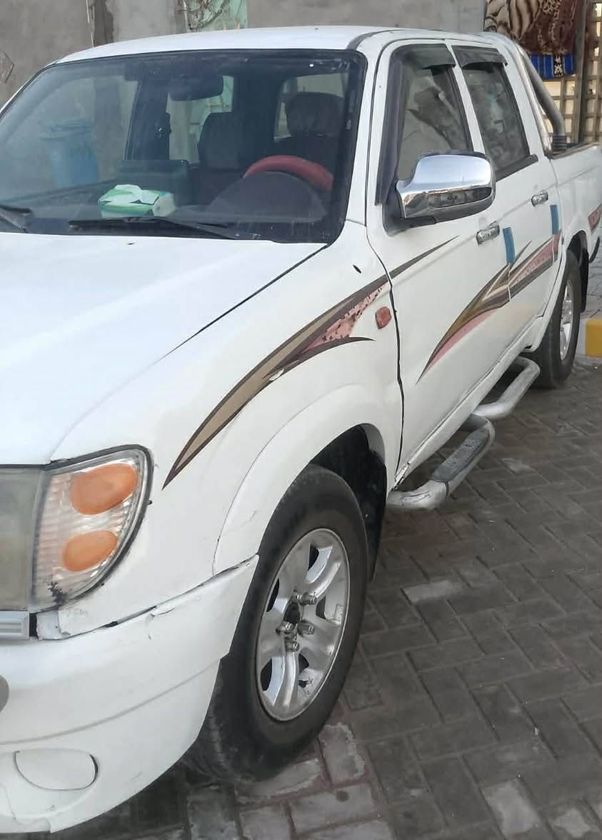 للبيع بيكم شيري موديل 2012  رقم بغداد دولي كير ومحرك مكفول تخم تاير حدادية جديدة كهربائيات كلها شغالة تبريد شغال سيارة جاهزة مكاني بغداد مدينة الصدر للاتصال ***********
