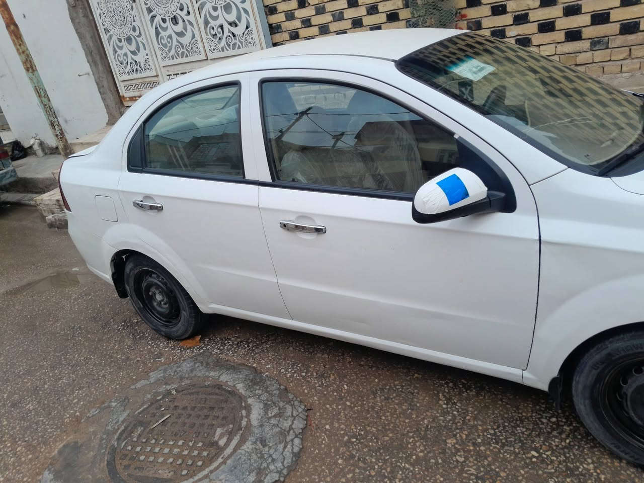 السلام عليكم 
افيو 2009 رقم نجف 
السيارة مكفوله مصبوغ شويه من البنيد 
السعر 65  
للاستفسار ***********
