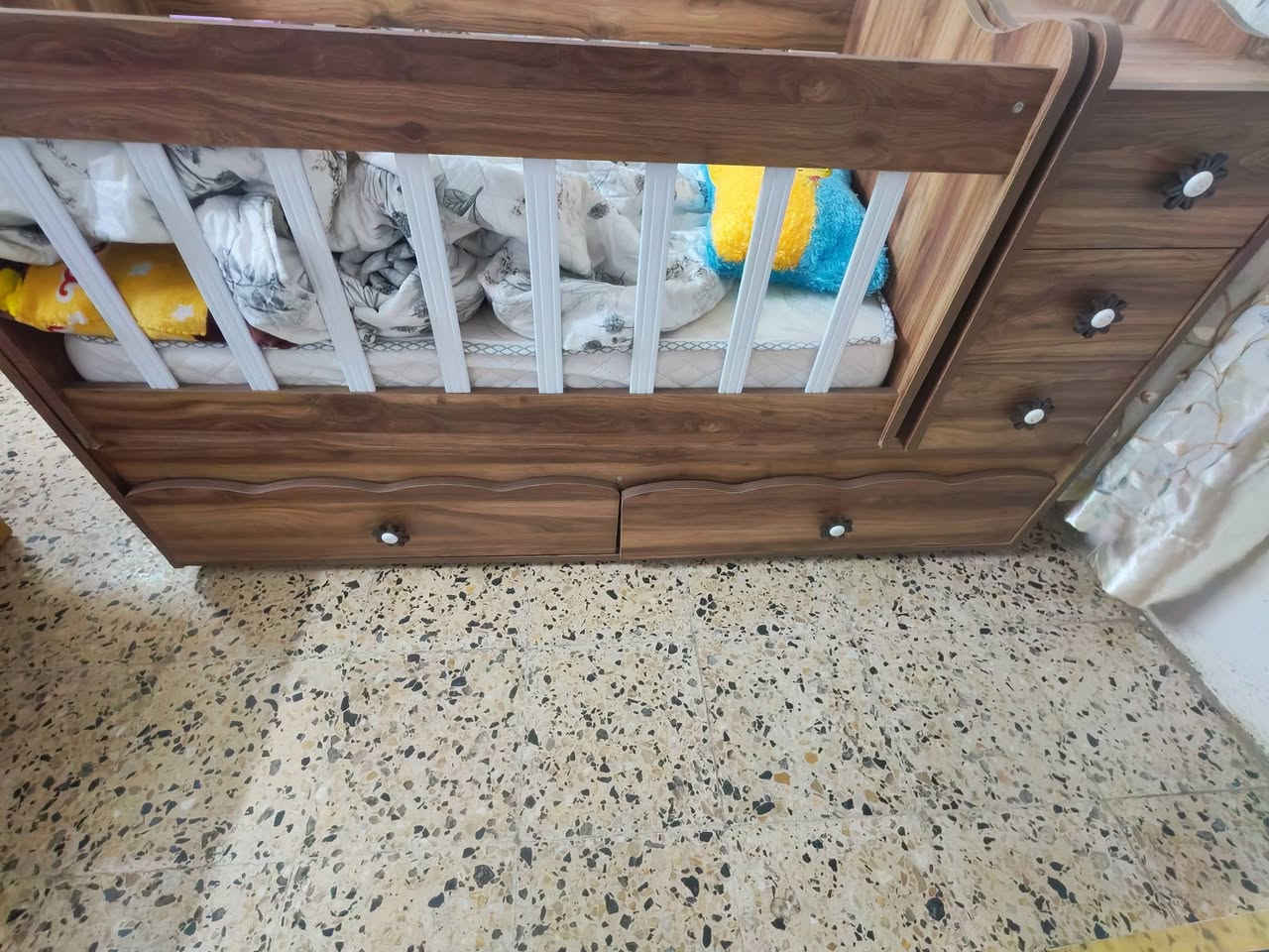 السلام عليكم تخت أخو الجديد سعر عل خاص


**إذا كنت صاحب هذا الإعلان وتريد حذفه لأي سبب، رجاءا أرسل رسالة إلى الدعم الفني**