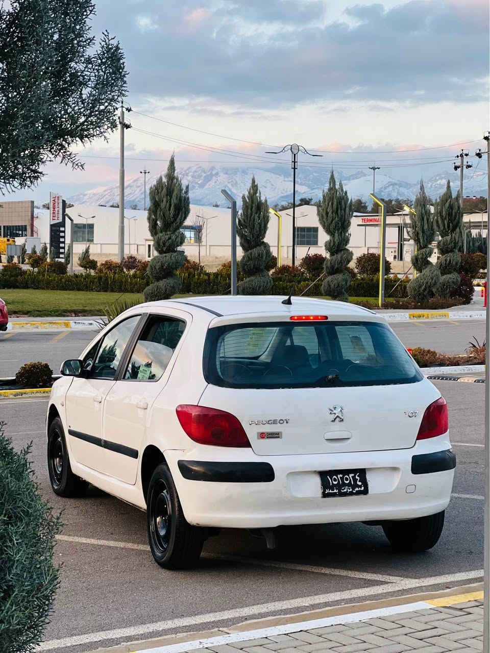 سەرەتا بە ناوی خوای گەورە
*********** 
بیجۆی حەجمی ٣٠٧  گێر ئۆتۆماتیک و عادی جام کارەبا شاشە ئایپاد و کامێرەی بۆ بەستراوە تەبرید لەگەل سلف داگیرسێنە  گێر مەکینە کارەبایات تەقەو رەقەی بەشەرت 
سەنەوی ئەسلی جنوبی لەگەلە بەشەرتی ئەوەلیات 
ئەوەلیاتەکەی خۆم رامکێشاوە
نرخی ٤١ گەلا 
لەسلێمانیم 
*********** السليمانية, العراق
