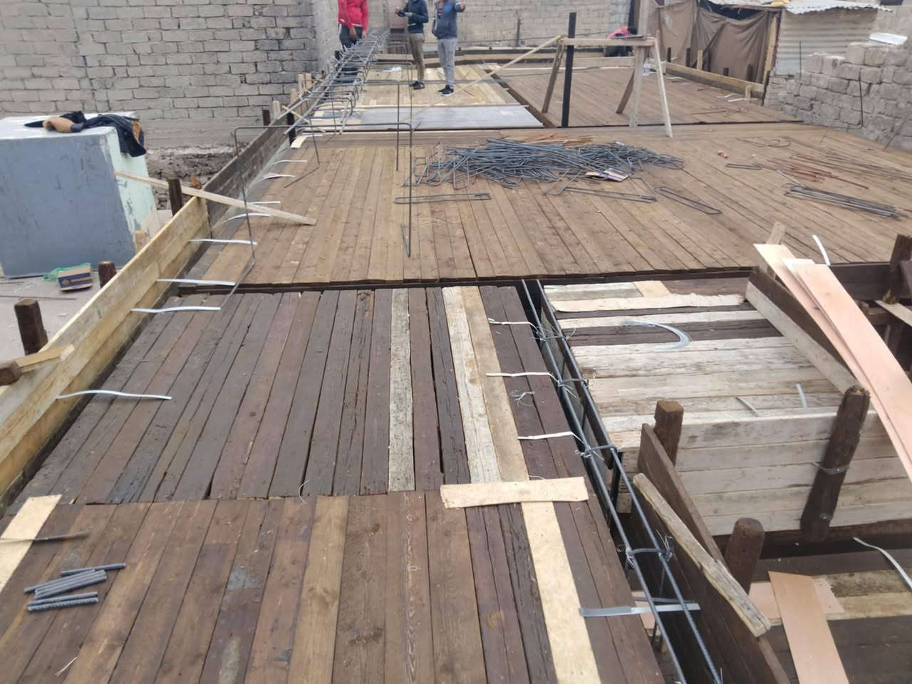 سلام عليكم نجار قالب في الموصل  متفرغ ابو علي نجار سعرو مناسب 
***********
