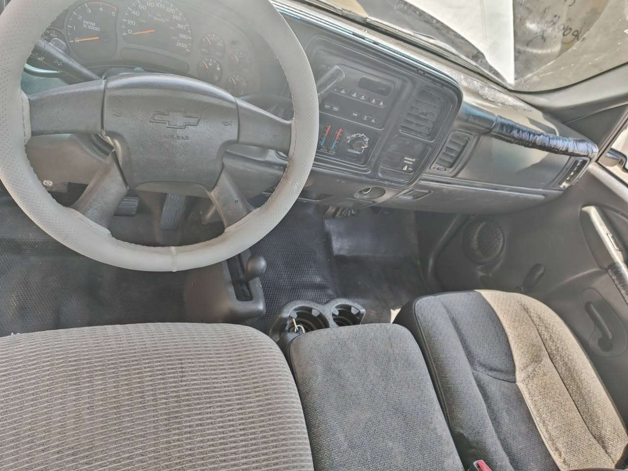 سلاموعليكم
لبيع
كير محرك كله مكفوله 
سبغ مكفوله 
سنه ويه جديد محرك  4تايرات جديد 
هه زه جديد 
سعر 115بيمجال
***********
***********
