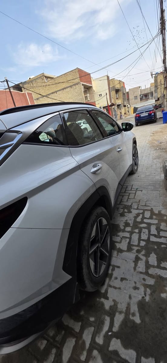 السلام عليكم توسان 2025 خليجي نص فول جنطة و كشنات كهرباء مع كروس سرعة وتشغيل عن بعد و تحكم ستيرن بيها شخط موضح بالصور و بيها تصليح راجز بالمحرك مصلح بالشركة لان بعدها بالضمان ماشية 18 كم مكفولة من كل شي ***********5
السعر 218 بيها مجال قليل ماكوو هيج سعر بالسوك
