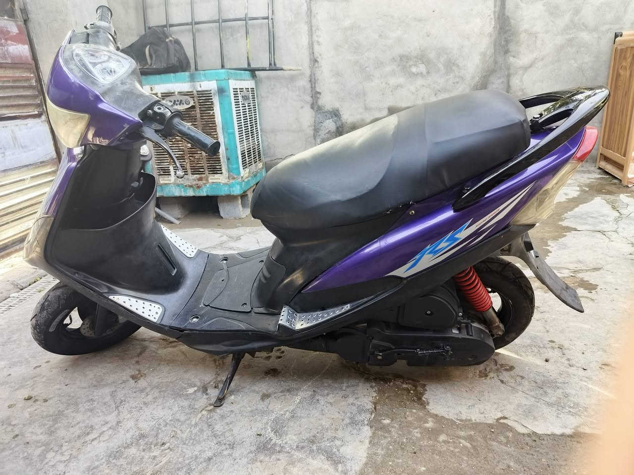 سلام عليكم ماكس 120
مكينه مكفوله مامفتوحه 
كهربائيات كله شغال
كفرات كلهن ختم واحد
سعرر 450 وبيه مجال قليل
*********** بي واتساب بيع فقط بدون مراوس
