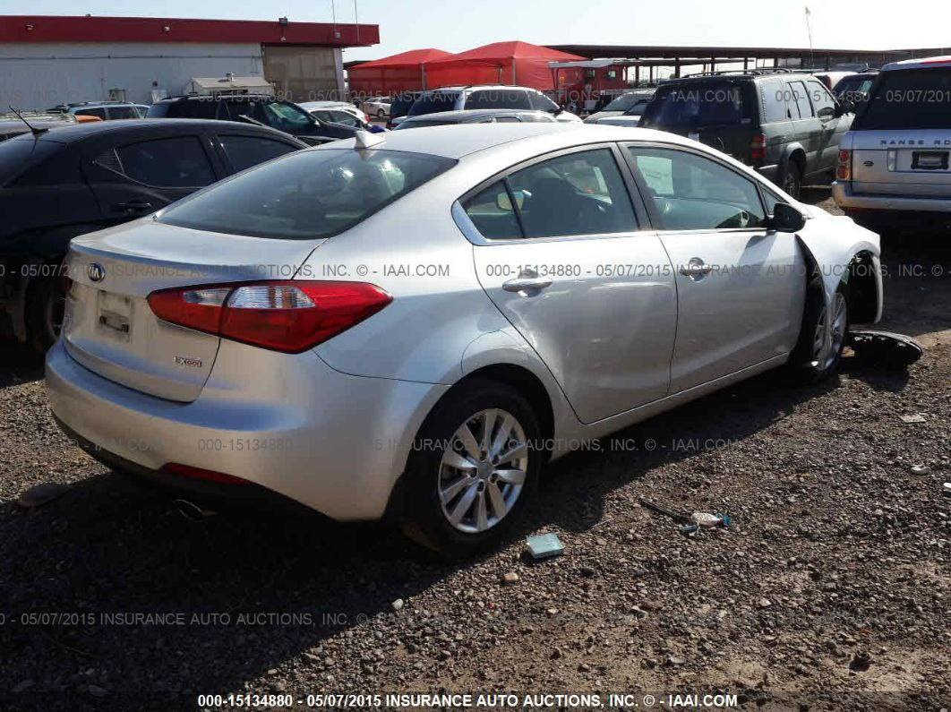 كية فورتي  2014 EX
وارد أمريكي 
ضرر أمريكا مثل ما موضح 
السيارة جاهزة بسمي تحويل ثاني يوم 
هزة للشهر 7 
السعر 103وللشراي بيه مجال
***********
