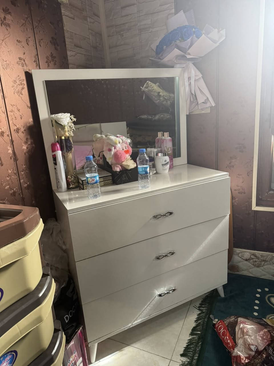 من رخصت الادمن غرفه تركي 5 قطع بعدها جديده صار 6 اشهر من شديتها للبيع 350 وبيها مجال مكاني حي النصر


**إذا كنت صاحب هذا الإعلان وتريد حذفه لأي سبب، رجاءا أرسل رسالة إلى الدعم الفني**