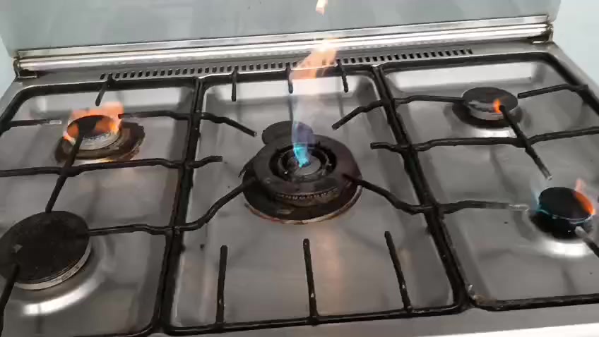 طباخ خمس عيون شغال كلشي مابي فرن شغال نظيف حيل ب 90 وبي مجال


**إذا كنت صاحب هذا الإعلان وتريد حذفه لأي سبب، رجاءا أرسل رسالة إلى الدعم الفني**