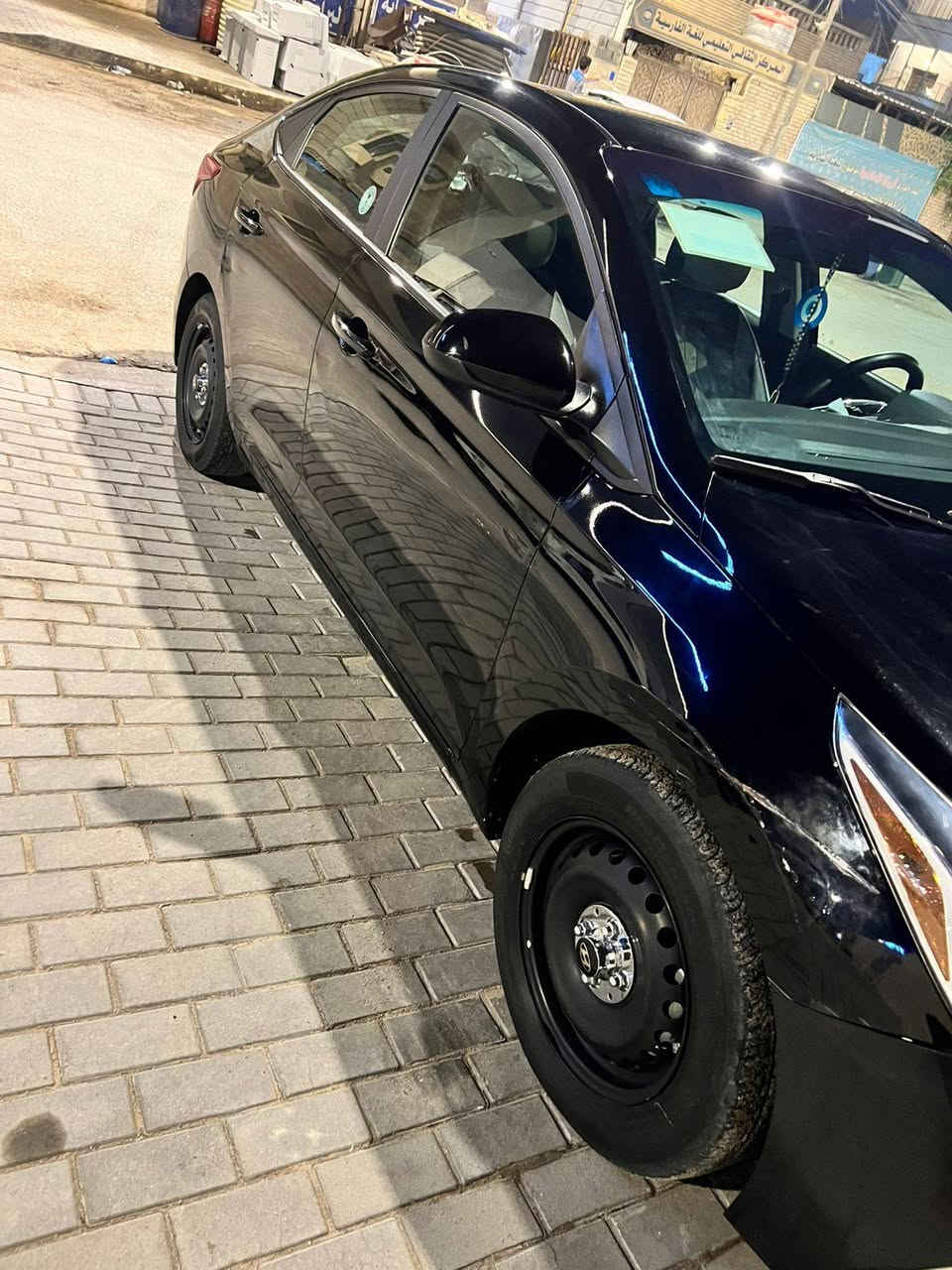 السلام عليك اكسنت للبيع موديل ٢٠٢٢ رقم بصره معوقين حادث جدا بسيط وارد امريكي  لون اسود رقم لاستفسار أكثر رقم صاحب السيار ه  *********** يوجد واتساب مكان السيارة محافظة البصرة  السعر المطلوب  ١٠٠٢٥$
