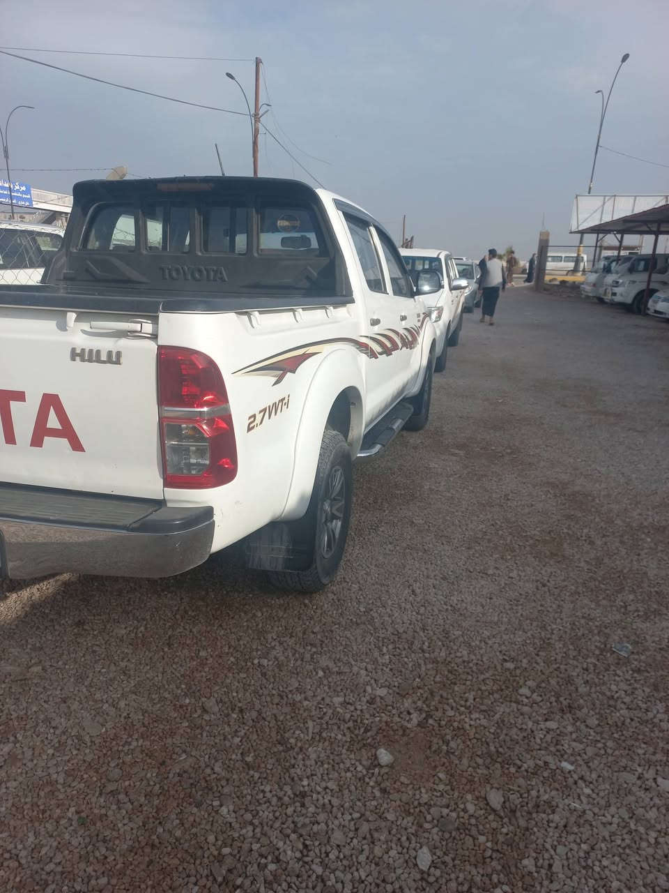 السلام عليكم ورحمة الله فور ويول موديل 14 سياره جاهره محرك جديد كير اكسن كشر تايرات رقم بغداد دولي السعر 210بيه مجال السونار موجوده  مكان بغداد سريع الرضونيه 0786388066كورك***********
