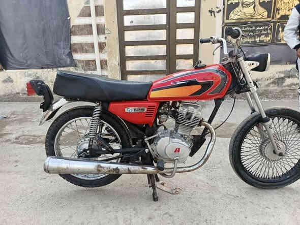 السلام عليكم دراجه اربعه كير مديل 22 كلك السعر 300 وبي مجال ***********
