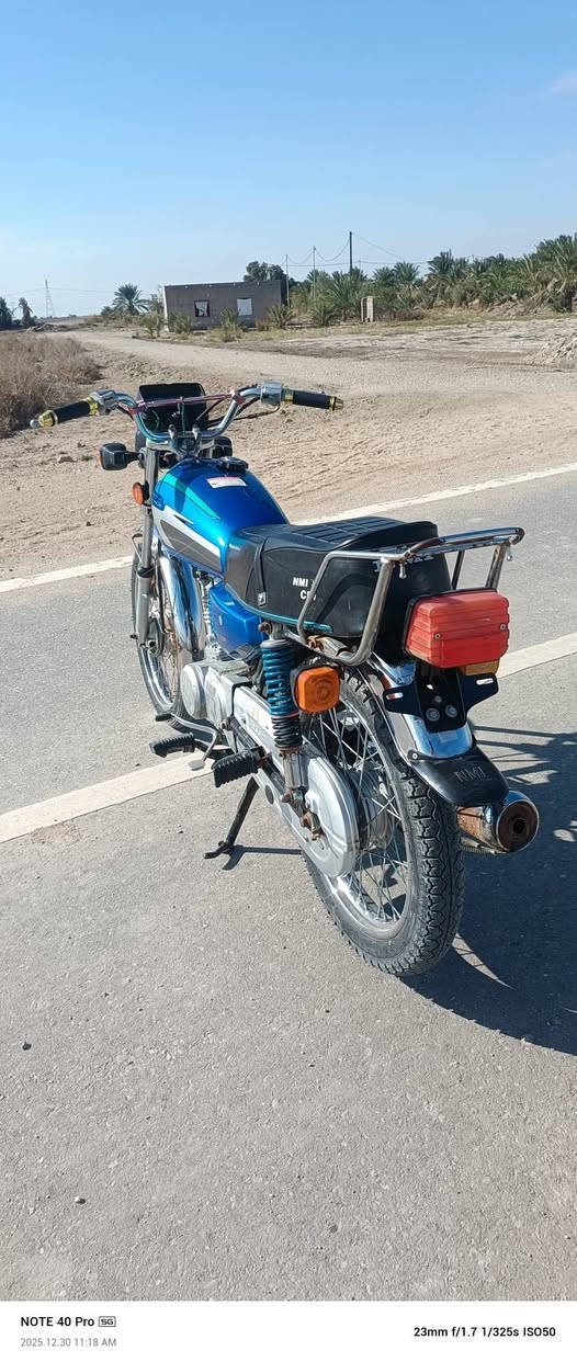 سلام عليكم  دراجة ايراني نامه متياز التعميره من طول لطول اصلي بس الشاصي ولمكينه امتياز دراجة كامله من طول شقله تجي وتشوف بعينك الدراجة مفتوحه الفصله ترعد رعيد بيهء رقم شاصي وبليته مكفوله من السرقه500 وبيهء مجال حك الجيه البصره قضاء الدير ***********
