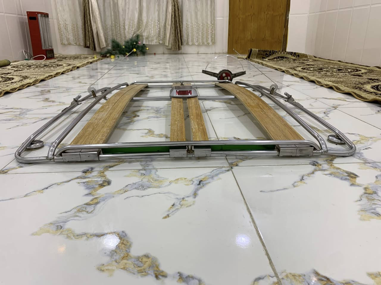 سيبايه حيدر السحاره بيجو بارص انتاج 25 الطويله
مكاني بغداد السعاده قرب مستودع النفط 
السعر 180 رقمي ***********
