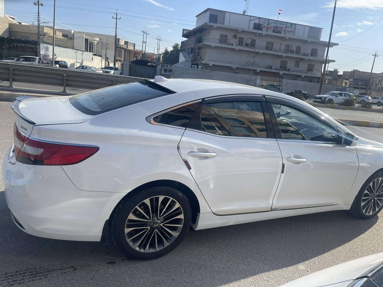 السلام عليكم
كل التفاصيل مذكورة بالمنشور وتدلل❤️

للبيع فقط

_______________________________

هونداي أزيرا 2013 فول عدا البصمه والفتحه

محرك v6 3000 (محرك مفتوح)

_______________________________

السيارة خليجية صفر مكفوله كفاله عامه

صورة السونر مرفقة وموضح بيها كلشي بأدق التفاصيل

_______________________________

كير و محرك مكفولات كفاله عامه  لا صوت رواجز ولا شي

المحرك مفتوح بدون اي عيب

_______________________________

رقم دهوك

_______________________________

سعر السيارة : ١٢٥ورقة وبيها مجال جدا بسيط

_______________________________

مكان السيارة
الأنبار الفلوجه ____________________________

للأستفسار : 

***********متوفر واتساب
