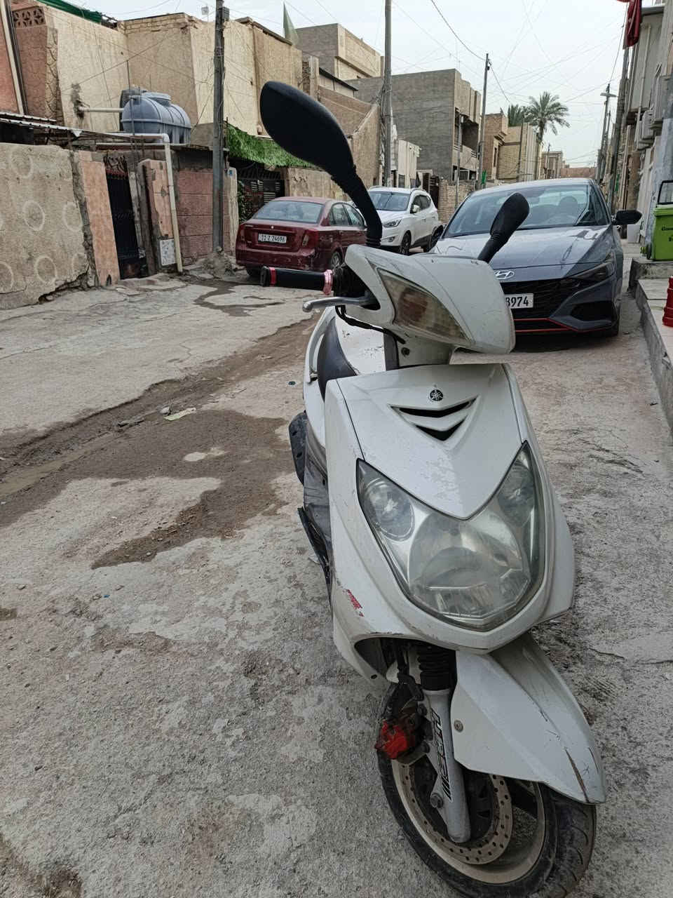 سكنز فحل نوزل دراجه مكينه كهربائيات مكفوله والمكينه كلش نضيفه يراد الها بوليش اثر شخوط وينراد الها دبلات خلفيه وتريشه يمنه فقط دراجه كلش حلوه وترايك وين متريد سعرها ٧٥٠ وبيها مجال بيها مكاتبه معرض فقط بغداد الحريه مكاني ***********
