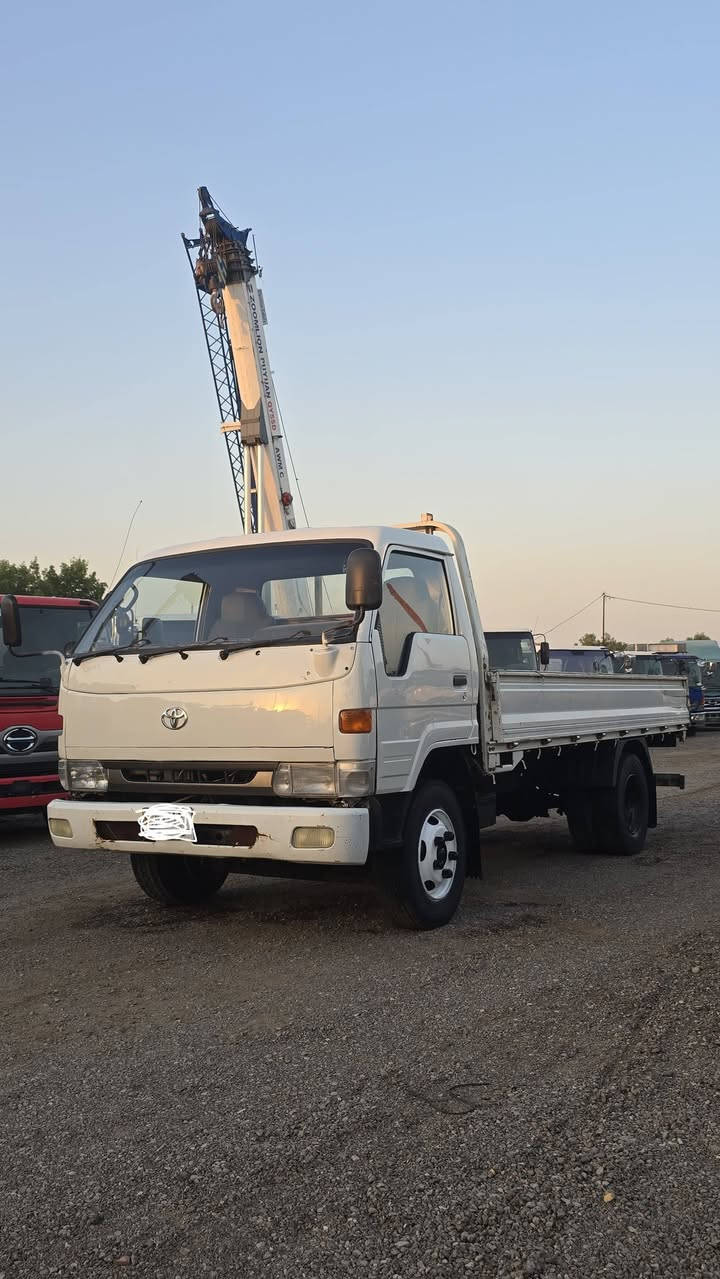 بسم الله الرحمن الرحيم
سياره تيوته راس الثور موديل 2005
مكينه كير مكفولات
مكينه حجم 16 فول عادي
ويلات 17.5 بلاد شاصي مكفول مكينه كير مكفولات
شاصي 4.5
كهربائيات كلها شغاله اكسن مكفول حداده خلفي وامامي جديد بريك جديد كلج جديد سياره جاهزه من كلشي
السعر 65 وبيها مجال
*********** العنوان البصره
