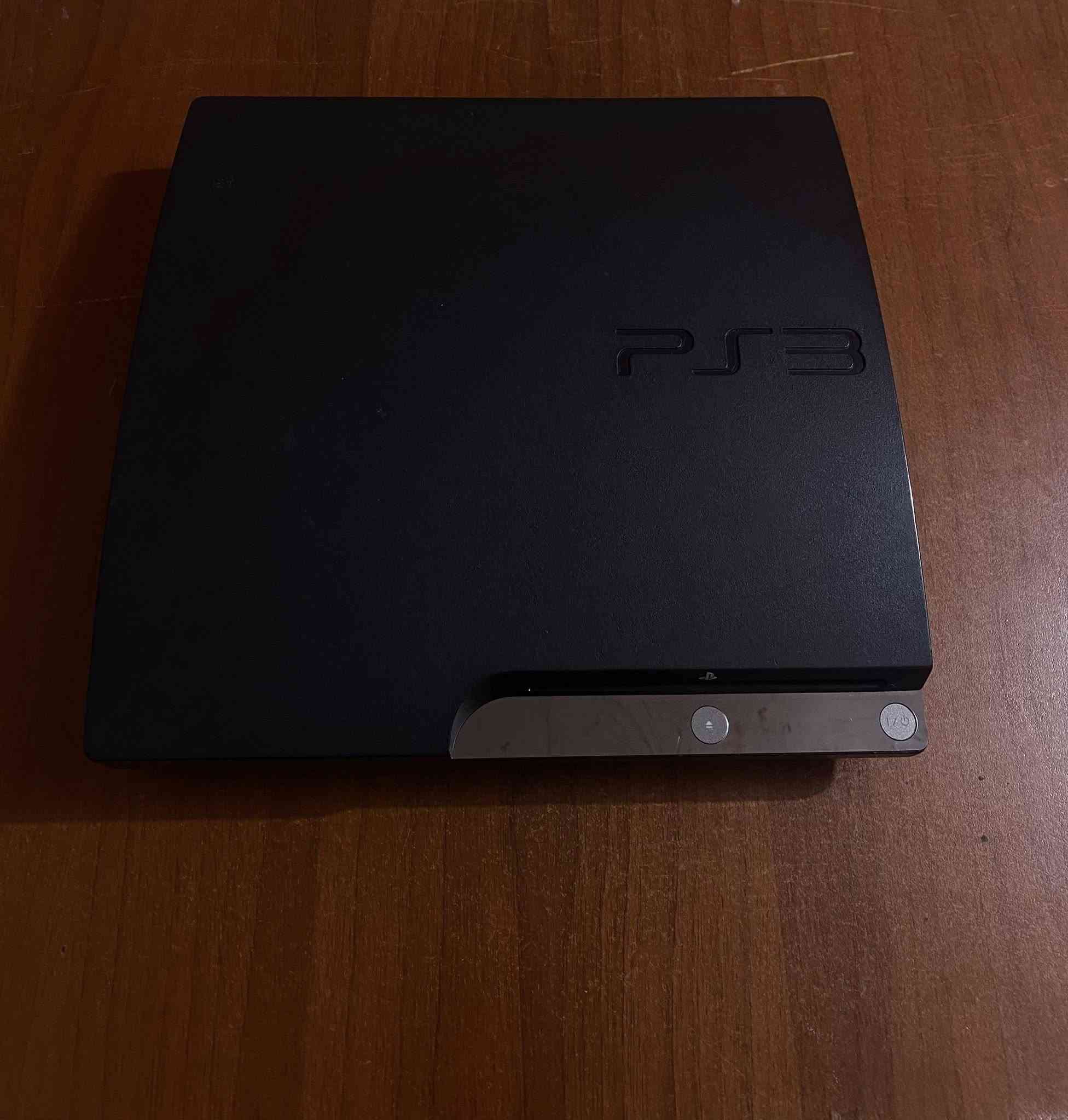 🔴سلام عليكم 🔴للبيع بلي 3سلم كامل ملحقات الجهاز نضيف نسبة نضافته 95بل100 جهاز لايحمه ولا يعلك مساحته الجهاز 160كيكا وياه هارد خارجي 500كيكا وبي اكثر من 70 لعبه جهاز مهكر اخر تهكيره نظام 4.92 هين وبي نظام المكاتب تنزيل العاب اكثر من 5000+لعبه وتكدر تلعب اولاين مال هين وبي اكثر 150ثيم  العر 115وبي مجال للشراي متوفر توصيل جميع محافظات العراق الاستفسار خاص او عل رقم ***********
