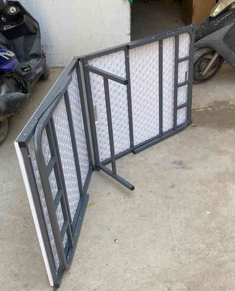 رجع توفر من جديد السرير الموديل العسكري يتطبك   الاطار حديد مربع الثقيل يتحمل اكثر من 200 كليو 
قياس العرض 80 في 200cm الطول ارتفاع 45 cm 
السعر 120. الف  
يوجد توصيل للكافة محافظات العراق 
للاستفسار والطلب يرجى التواصل على الرقم 0781 632 2337 واتساب للتواصل 
سما النهرين للاثاث المستورد
