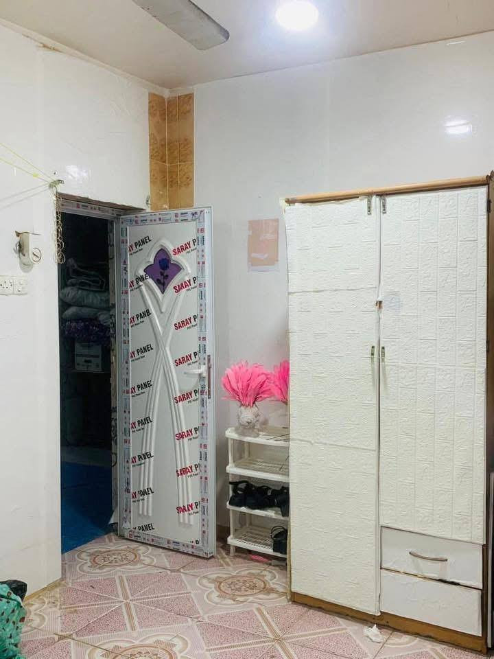 بيت للبيع طابو صرف
بيت للبيع طابقين عد ال باني 100 متر كونكريت مسلح طابو صرف سعره 115 وبيه مجال قرب اسواق الكفيل 
ط1/ استقبال وغرفه ومطبخ وصحيات
ط2/غرفتين وكلدور ومطبخ وصحيات
للاستفسار ***********
