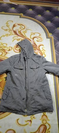 قمصله عسكريه رومانيه الاصليه نضافه 100/70 كلها فرو حتى الردان فرو السع...