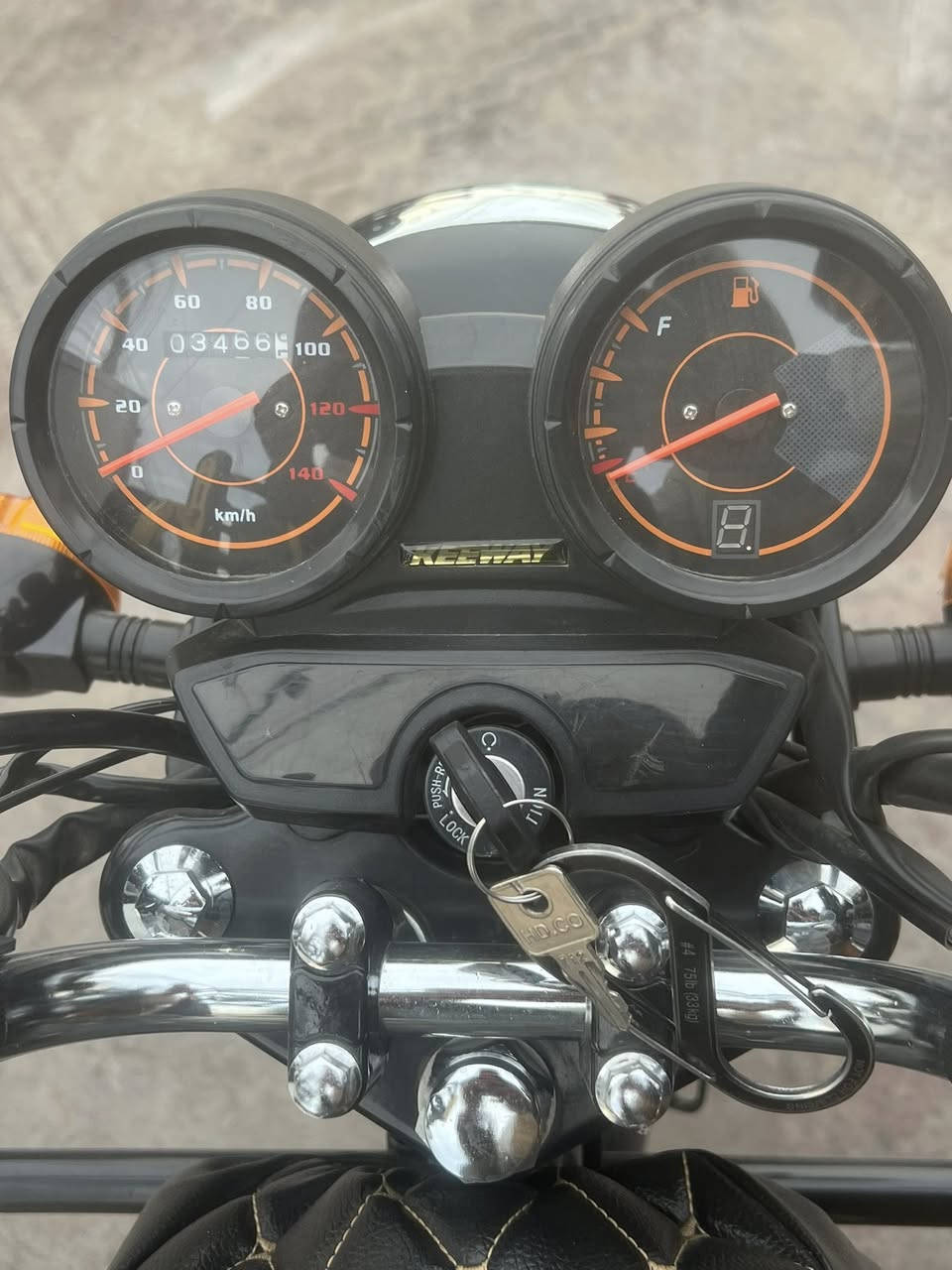 السلام عليكم دراجه اRKsاركي سي مديل 2025/12/1 دراجه ماشيه 3000يعني زيرو دراجه بعدهي بحاله الشركه صارلها شهر نازله  دراجه مكفوله من كلشي مرقم اربيل تحويل ثاني يوم السعر 2850 عنوان بلديات رقم *********** بس وتساب
