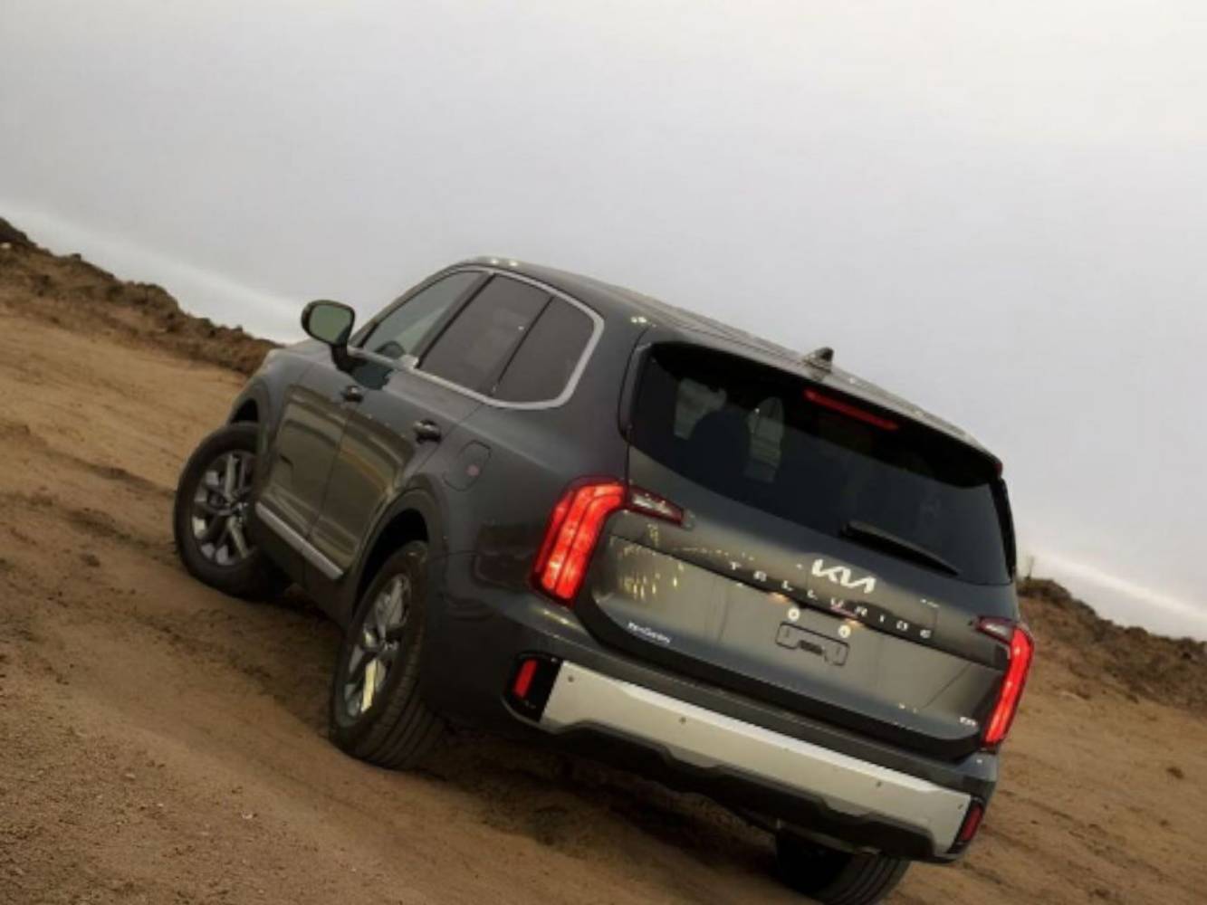 كيا تيلوريد موديل 23 ماشيه 20  سياره جديده معنى كلمه  دخول جديد تسجيل جميع محافظات 7 راكب  العنوان البصره الزبير