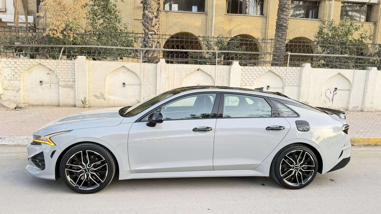 السلام عليكم
للبيع K5 موديل2024 GTLINE اسمنتي

مواصفاتها 

1-مكينه 2500توين تيربو  

2-مازدات ذكيه تصعد وتنزل وتفتر معه لاستدارة 

3-كشافات ضباب

3-بك لايت LED

4-أشاير بالمري 

5-بانوراما

6-6 حساسات إماميه 

7-حساسات خلفيه 4

8-رادارات محيطيه امامي خلفي جانبي 

9-قياده ذاتيه 

10-توقف ذاتي

11-ستيرن حرف D رجاج 

12-تحديد مسار 

13-رادار تفاعلي 

14-مثبت سرعه

15-أوامر صوتيه 

16- شاشه 

17-شاشة اعطال 

18-شاشت تكيف لمس 

19-هندبريك بصمه 

20- وضعيات قياده4 

21-شحن لاسلكي 

22-وتو هولد 

23-كرسي كهربائي جلد 

24-تدفئة مقاعد إماميه 

25-تدفئة ستيرن 

26-سماعات BOSE 

27-أضويه داخليه لمس 

28-داخل احمر 

29-دبل جام

30-دفع رباعيAWD or TWD

31-تشغيل عن بعد

32- اضويه ترحيب عد القتراب

33-ستيرن رجاج منبه

وباقي المواصفات معروفه 

ماشيه 12 ألف 

لسلام عليكم

للبيع K5 موديل 2025 GTLINE اسمنتي

مواصفاتها 

1-مكينه 2500تنفس طبيعي 

2-مازدات ذكيه تصعد وتنزل وتفتر معه لاستدارة 

3-كشافات ضباب

3-بك لايت LED

4-أشاير بالمري 

5-بانوراما

6-6 حساسات إماميه 

7-حساسات خلفيه 4

8-رادارات محيطيه امامي خلفي جانبي 

9-قياده ذاتيه 

10-توقف ذاتي

11-ستيرن حرف D رجاج 

12-تحديد مسار 

13-رادار تفاعلي 

14-مثبت سرعه

15-أوامر صوتيه 

16- شاشه متصله 

17-شاشة اعطال 

18-شاشت تكيف لمس 

19-هندبريك بصمه 

20- وضعيات قياده4 

21-شحن لاسلكي 

22-وتو هولد 

23-كرسي كهربائي جلد 

24-تدفئة مقاعد إماميه 

25-تدفئة ستيرن 

26-سماعات BOSE 

27-أضويه داخليه لمس 

28-داخل اسود جلد  

29-دبل جام

30-دفع رباعيAWD or TWD

31-تشغيل عن بعد

32- اضويه ترحيب عد القتراب

33-ستيرن رجاج منبه

وباقي المواصفات معروفه 

السياره بيه جاملغ خلفي وباب الباب مبد بلاد بدون صبغ 

شاصي امامي خلفي لغد كفاله

موقعي بغداد الاعظميه

السعر ٢٢٢وبي مجال


**إذا كنت صاحب هذا الإعلان وتريد حذفه لأي سبب، رجاءا أرسل رسالة إلى الدعم الفني**