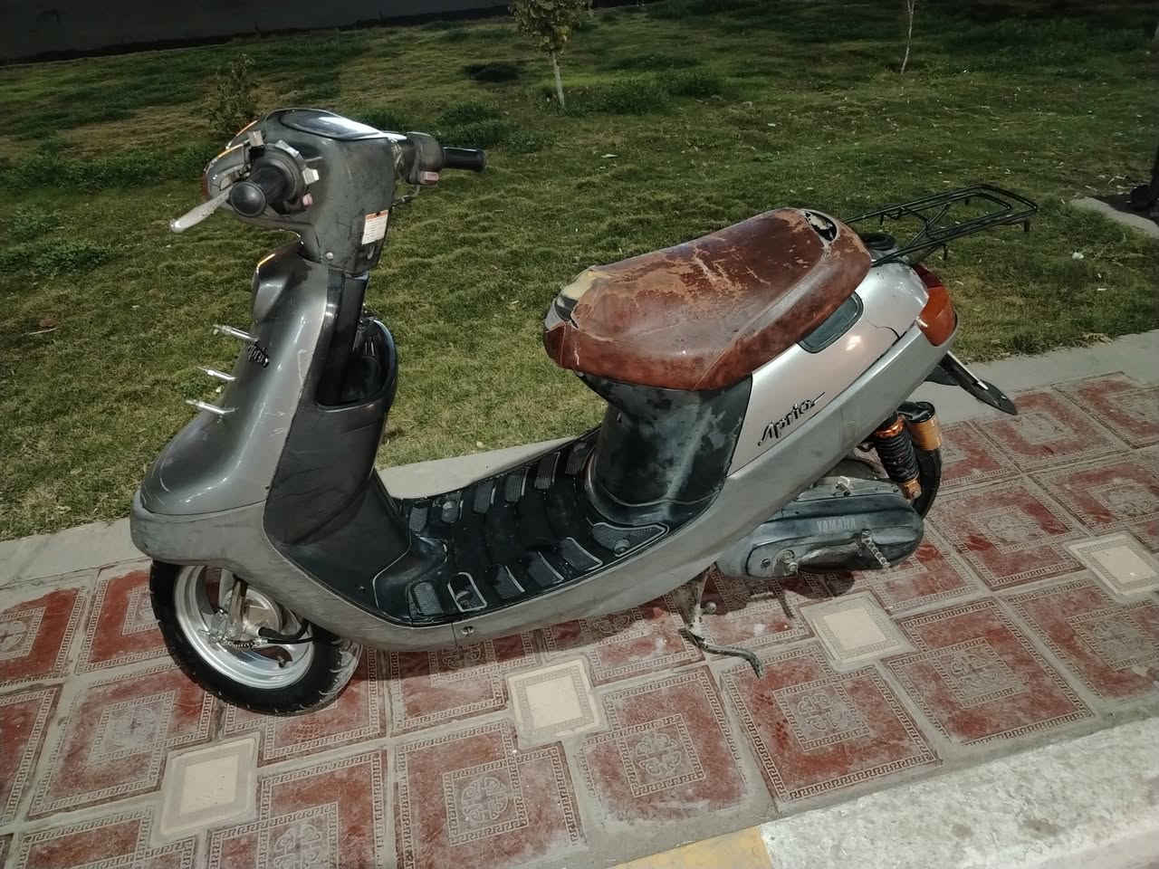 سلام عليكم دراجه بطه موديل ٩٧ جديده ما مفتوحه قيم واخذ مكان قريب البارون ***********
