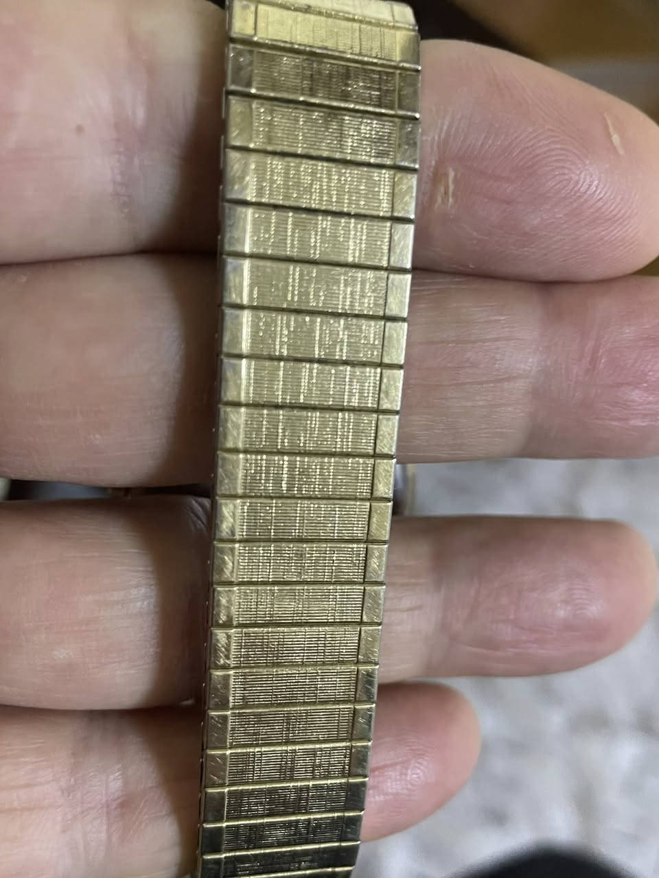 ساعه يابانيه كوارتز (بطاريه) يرمز لشعار لدولة أسكتلندا النسر ذو رأسين ……………. القطر 38 ملم
أنتاج الثمانينات ( فنتج )
طلاء ذهبي ثابت …………
معلمه بالكامل 
النظافة ممتازه 
الوقت مضبوط جداً
السعر 55 ألف شامل التوصيل
للمهتم خاص ***********
المكان كركوك يوجد توصيل
