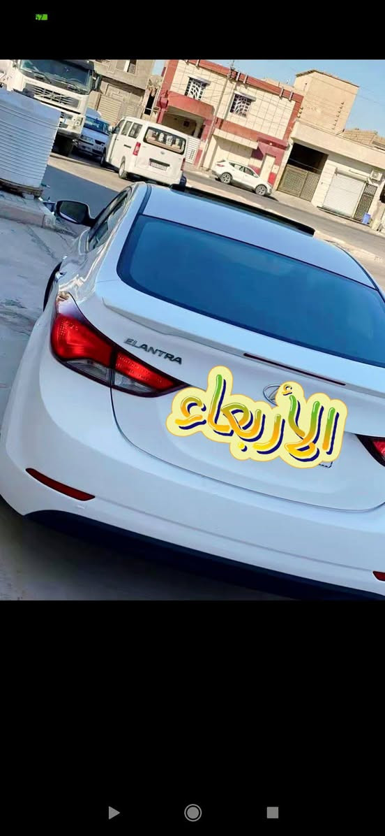 السلام عليكم هيواندي النترا خليجي موديل 2015 محرك 1800 ماشيه 46000 فول موصفات كفاله من التبديل والصبغ الحار السياره ليبل واحد جديده بل كارتون مال جناي السعر 125 لاستفسار عل الرقم ***********
