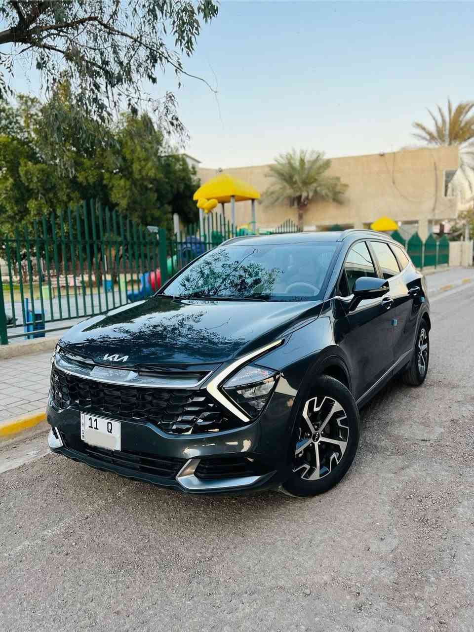 سلام عليكم بيع او مراوس 
كيا سبورتجً موديل ٢٠٢٣  هايبرد  فوول موصفات 
حادثها موضح بالصور 
كشنات جلد وكشن كهرباء 
كاميرات 
شاشه متصل 
خزن ميموري 
بصمه وتشغيل عن بعد
كشنات تدفئه وتبريد 
وبيها هواي مواصفات
مكان السيارة بغداد حي البنوك 
السعر ١٩٣  وبيها مجال ان شاءالله  ‭٠٧٧١ ٢٥٦ ٢٠٢٦‬
