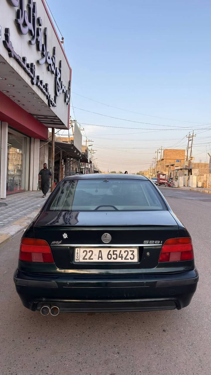 موديل1996
تبريد ثلج تدفيه
تحكم ستيرن 
لون زيتوني محركV6 تك فانوس
شلعه ومعدل 
رقم أربيل شرط التحويل
السعر90 وبيها مجال بسيط
للإستفسار الاتصال ع رقم***********
