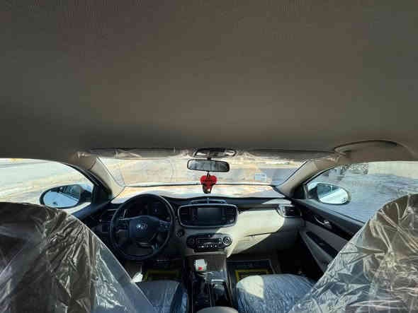 سلام عليكم سونتو 2019 سياره خليجي مكفوله ما عدا بارد بسيط بل جاملخ خلفي رقم بغداد دولي سياره ماشيه 98 ألف حقيقي سعر ٢٦٥وبيه مجال بسيط 
***********
