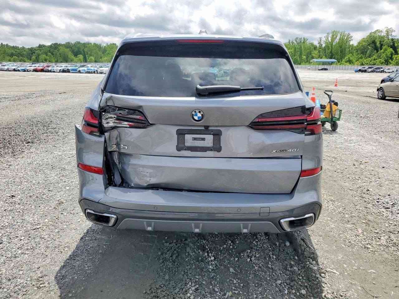2026 BMW 330XI

شحن مباشر الى اربيل عن طريق مرسين تركيا 
شحن مباشر الى العراق عن طريق الحرة الاردن 
*********** :📞 
*********** :📞
السعر :  حسب المزاد  
تاريخ المزاد :  6/8
الضرر : حسب الصور المرفقة 
بيع وشراء كتب شهداء 
شراء سيارات تحت الموديل لمن لديه كتاب ضباط 
لو كتاب دبلوماسي 
بالامكان ادخالها بكتاب ذوي الشهداء باعفاء كمركي مع اعفاء الرقم 

🔺نتكفل بالسيارة لحين وصولها 
🔺اي استفسار مراجعة المكتب 
🔺 اوقات العمل كل ايام الاسبوع من الساعة ال 5 عصراً ماعد يوم السبت و الاحد عطلة المزاد
🔺 عملنا شراء السيارات من المزادات الامريكية والكندية
🔺لدينا تقرير Carfax مجاني لفحص السيارة قبل دخولها المزاد 
🔺 نشحن من جميع الموانئ الامريكية والكندية وبأسعار شحن تنافسية 
🔺نشحن الى دبي و عمان و البصرة و كردستان و تركيا  
🔺لدينا ورشة تصليح في دبي 
🔺لدينا معقب لتخليص السيارات (حرة او معوقين او ذوي الشهداء ) و ايصالها الى الزبائن
📍العنوان : موصل حي الوحدة مقابل معهد صناع الامل 
🔺اوقات الدوام من 4 عصراً وحتى ال11 ليلاً كافة ايام الاسبوع 
☎️ للاستفسار الاتصال على الرقم
م.علاء ابو فهد 
 
*********** :📞 
*********** :📞 ￼
